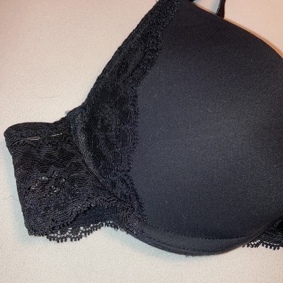 Women’s Victoria’s Secret Black lace Dream Angels push up bra with bow detail - Picture 3 of 5